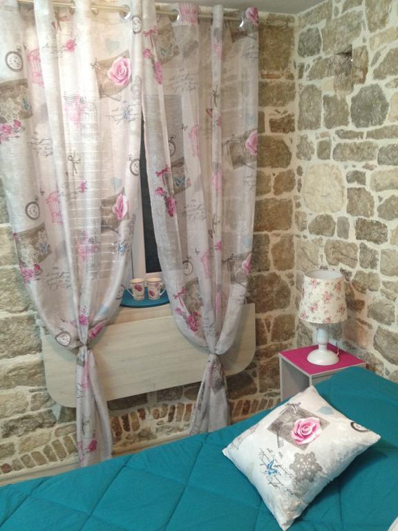 Room N&M - Diocletians Palace Сплит Номер фото